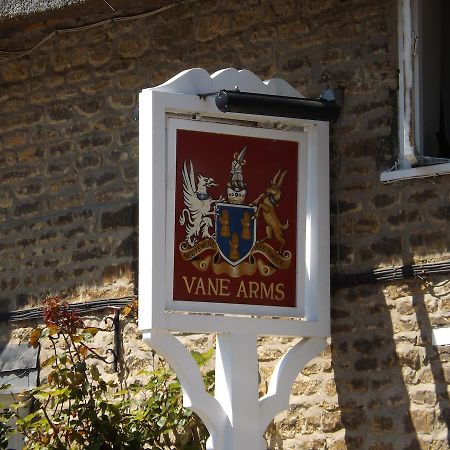 Готель The Vane Arms Sudborough Екстер'єр фото