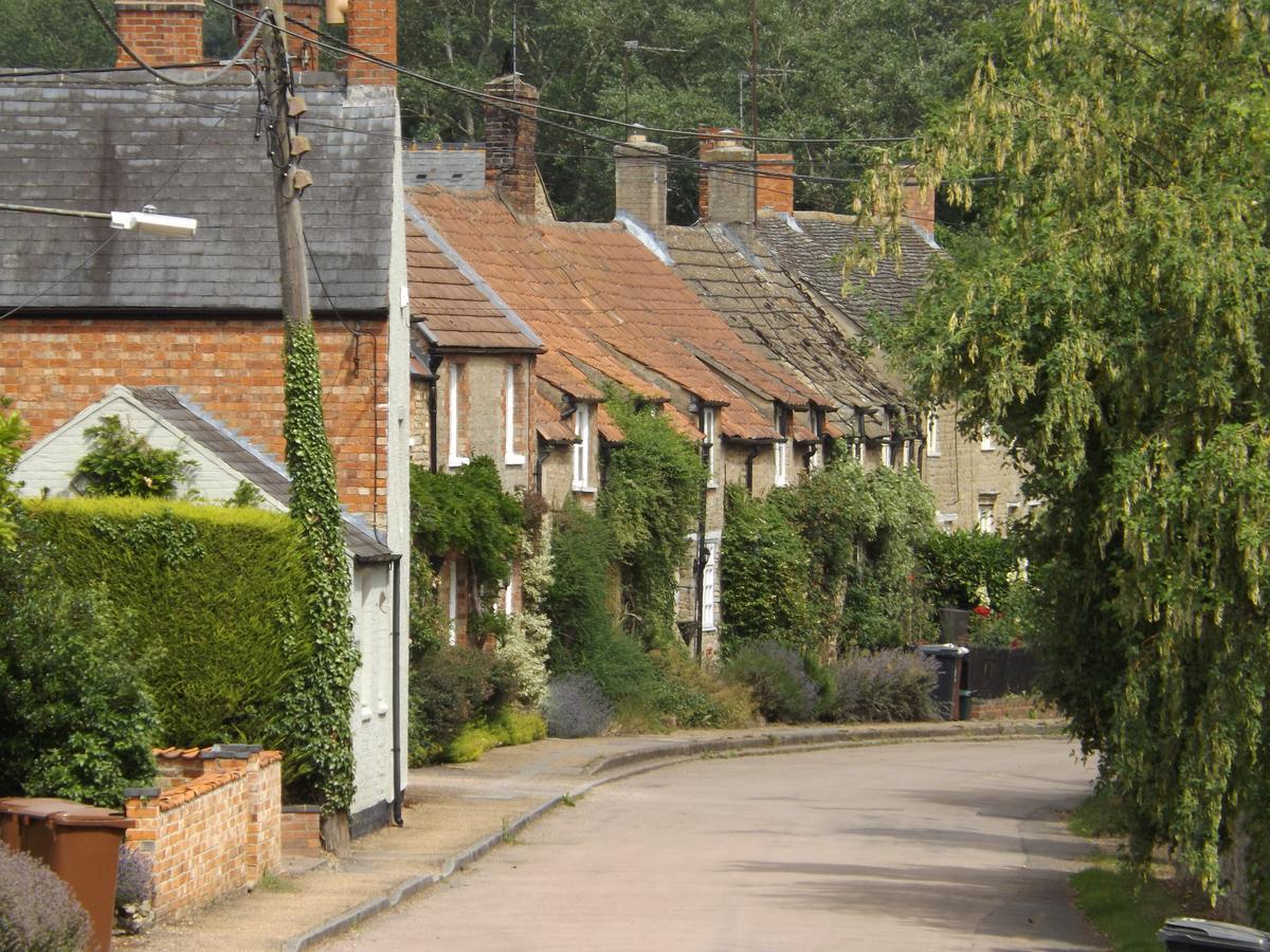 Готель The Vane Arms Sudborough Екстер'єр фото